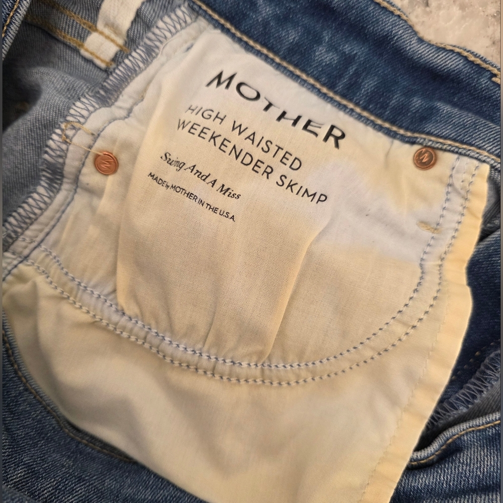 MOTHER High Waisted Weekender Skimp Flare Jeans Size 28 - Picture 13 of 14